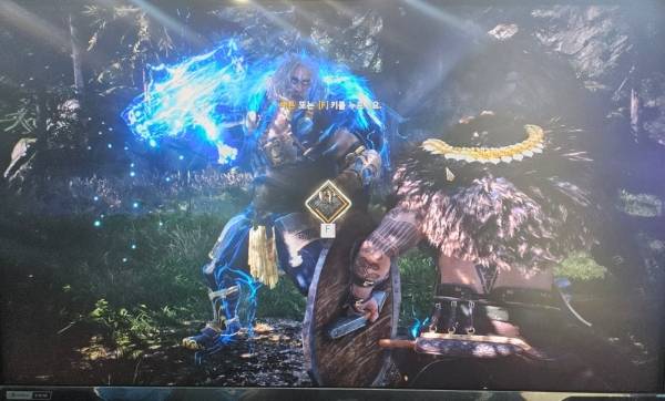 - 토르와의 전투에서 QTE 액션을 맛 볼 수 있다