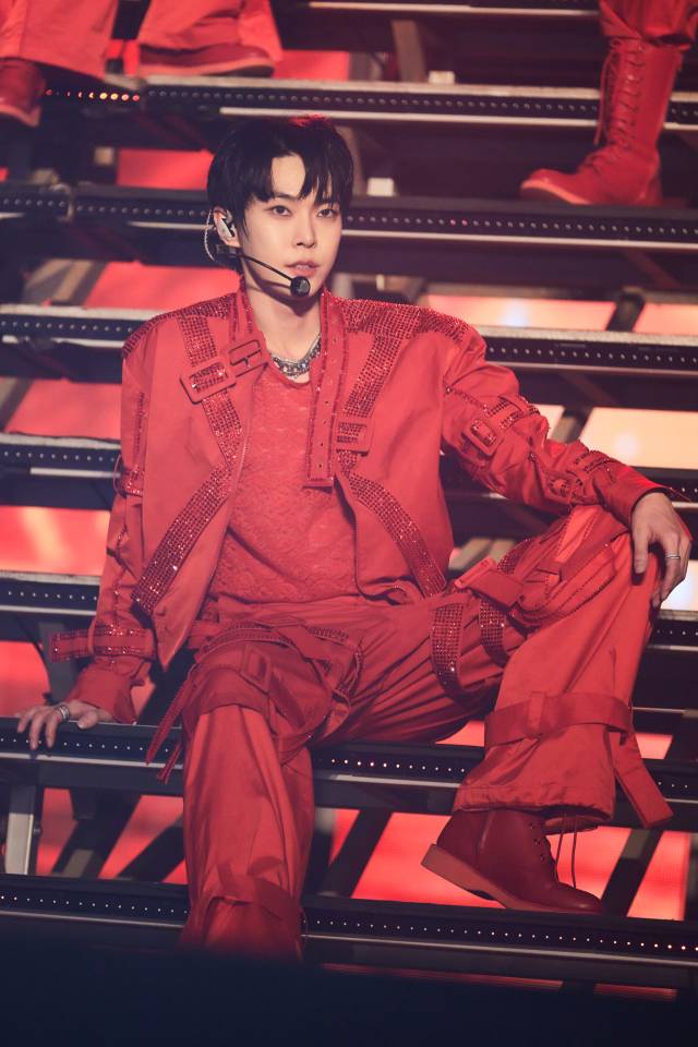 그룹 NCT 127(태일 쟈니 태용 유타 도영 재현 윈윈 마크 해찬 정우) 세 번째 투어 '네오 시티 : 서울 - 더 유니티(NEO CITY : SEOUL - THE UNITY). / SM엔터테인먼트