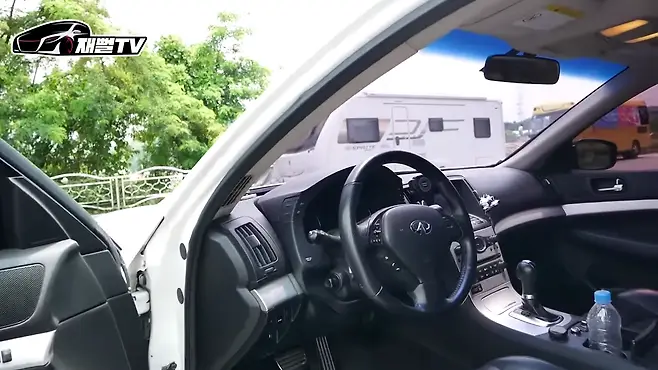 카푸어의삶 21살 차 일본차 인피니티g37s 시승기 백수 카푸어 재뻘tv 20대 외제차 중고차 카푸어 연비