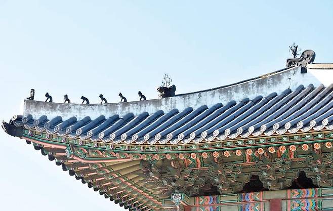 창덕궁 돈화문의 추녀마루 모습  2022년 중점 관리대상 문화재 모니터링 결과 보고서 부분 [국립문화재연구원 제공. 재판매 및 DB 금지]