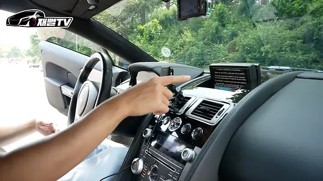 애스턴마틴 라피드 수입차 카푸어 금수저 20대차 추천 20대 외제차 12기통 배기음 애스턴마틴 가격 시승기 재뻘tv