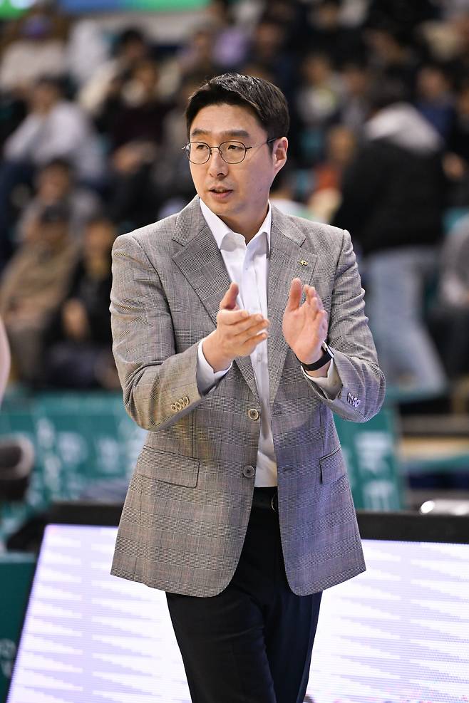 KB 김완수 감독. 사진제공=WKBL