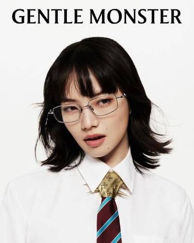 젠틀몬스터는 과감한 메탈 장식이 돋보이는 안경을 선보였다. 사진 젠틀몬스터