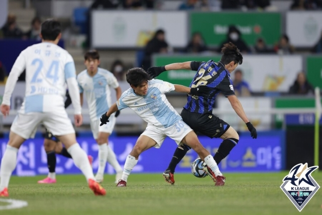 인천 유나이티드-울산 현대 경기 장면. /사진=한국프로축구연맹