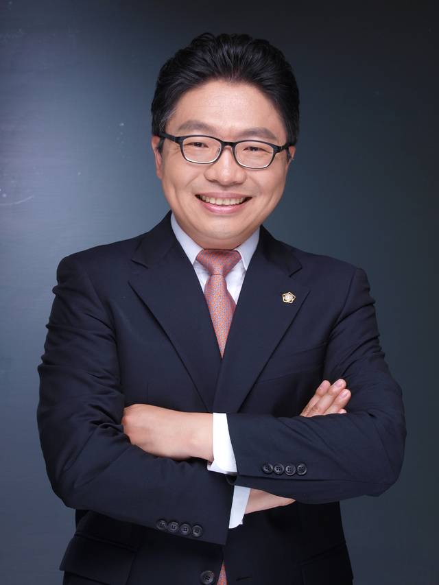 송명호 변호사