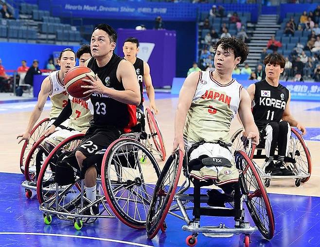 항저우 장애인아시안게임 한국과 일본의 휠체어농구 결승전.  [대한장애인체육회 제공. 재판매 및 DB 금지] photo@yna.co.kr