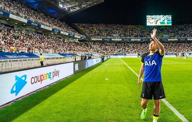2022년 7월 쿠팡플레이가 토트넘 훗스퍼 FC를 초청해 진행한 '쿠팡플레이 시리즈' 경기를 300 만명에 달하는 쿠팡 와우 회원이 시청한 것으로 집계됐다. /쿠팡