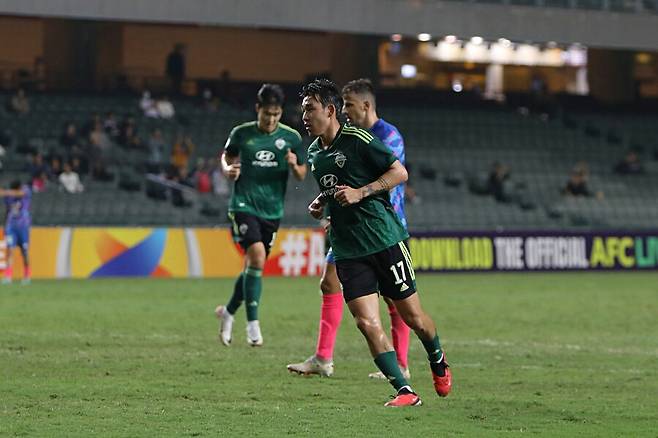 ▲ 전북 현대가 키치(홍콩)과 아시아 축구연맹 챔피언스리그 조별리그 5차전을 치렀다. 문선민은 선제골을 넣었다. 송민규가 두 번째 골을 터뜨렸다. ⓒ전북 현대