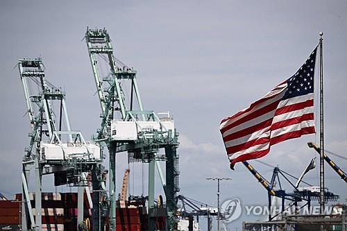 로스앤젤레스항의 컨테이너 하역 시설 [AFP 연합뉴스 자료사진]