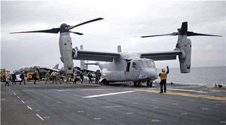 미군의 수직이착륙기 오스프리는 최고의 수직 이착륙 수송기인 반면, 잦은 추락 사고로 '과부 제조기(Widow Maker)'라고도 불린다. [사진=EPA연합뉴스]