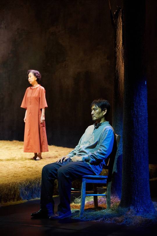 연극 '토카타'  (c) 신시컴퍼니