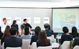 신세계건설이 개최한 제2회 빌리브 포럼에서 참석자들이 강연을 듣고 있다. [사진 신세계건설]