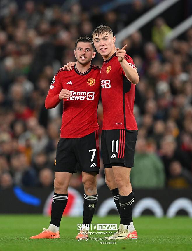 ▲ 30일(한국시간) 영국 유력지 '가디언'에 따르면, 마운트가 맨체스터 유나이티드 매각 대상자에 이름을 올렸다