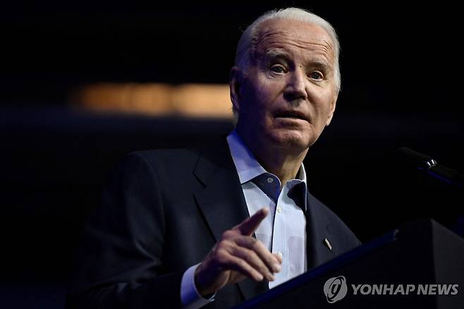 바이든 미국 대통령 (푸에블로[美콜로라도주] AFP=연합뉴스) 조 바이든 미국 대통령이 29일(현지시간) 콜로라도주 푸에블로에 있는 한국 풍력 업체 CS윈드 공장을 방문해 발언하고 있다. 2023.11.29
