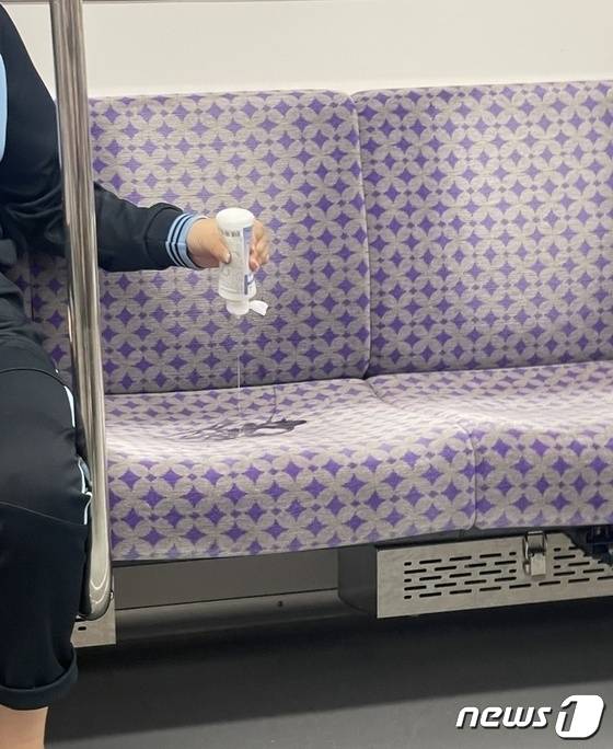 (온라인 커뮤니티 갈무리) /뉴스1