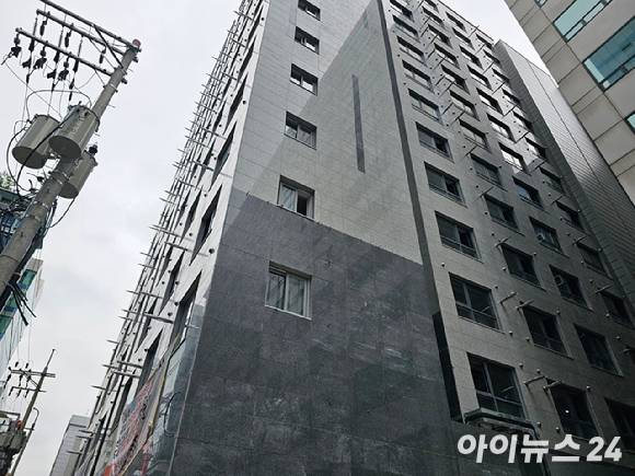 강남구 역삼동 일원 오피스텔 밀집 지역 내 전경. [사진=김서온 기자]