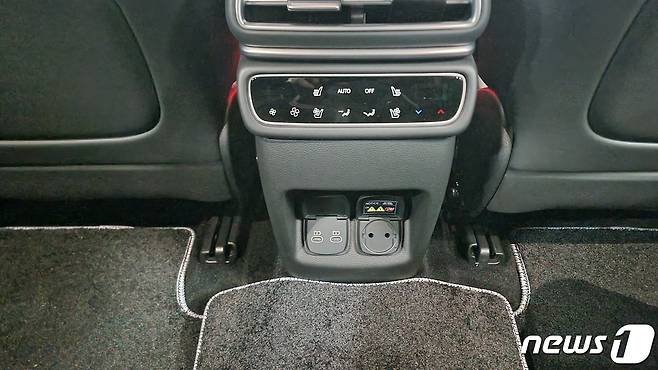 GV80쿠페 2열 좌석 실내 ⓒ News1 이형진 기자