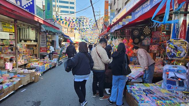 서울 창신동 문구완구 거리[헤럴드DB]