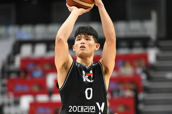 복귀한 KT 하윤기. 사진 | KBL