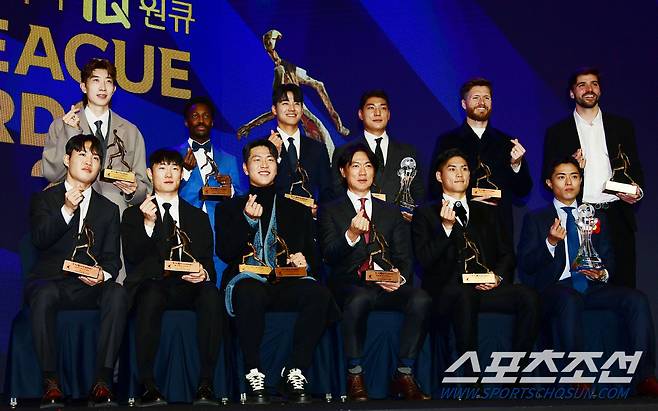 4일 서울 잠실 롯데호텔에서 '2023 K리그 어워즈'가 열렸다. K리그1 영광의 수상자들. 잠실=송정헌 기자songs@sportschosun.com/2023.12.04/