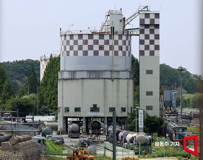 서울 외곽에 위치한 시멘트 공장. 사진=윤동주 기자 doso7@