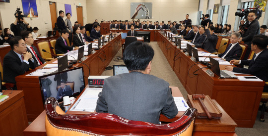 5일 국회 과학기술정보방송통신위원회에서 장제원 위원장이 전체회의를 진행하고 있다. 이날 과방위는 우주항공청법안을 1소위원회에서 논의하기로 했다. 사진=연합뉴스