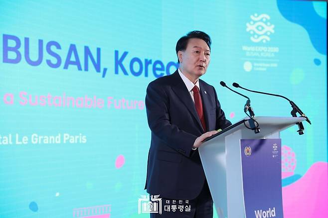 ▲윤석열 대통령은 지난달 24일 프랑스 파리 인터컨티넨탈 르그랑 호텔에서 개최된