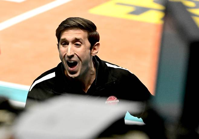 ▲조 트린지 감독 ⓒKOVO