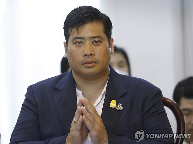 27년 만에 태국 방문한 와차라렛 [EPA 연합뉴스 자료사진. 재판매 및 DB 금지]