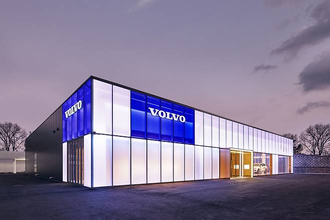 볼보 강릉 전시장 및 서비스센터 신규 오픈 (전시장 전경)