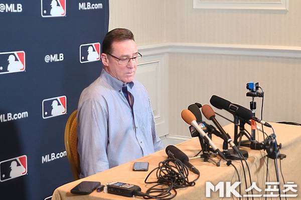 밥 멜빈 샌프란시스코 감독이 인터뷰를 갖고 있다. 사진(美 샌프란시스코)= 김재호 특파원