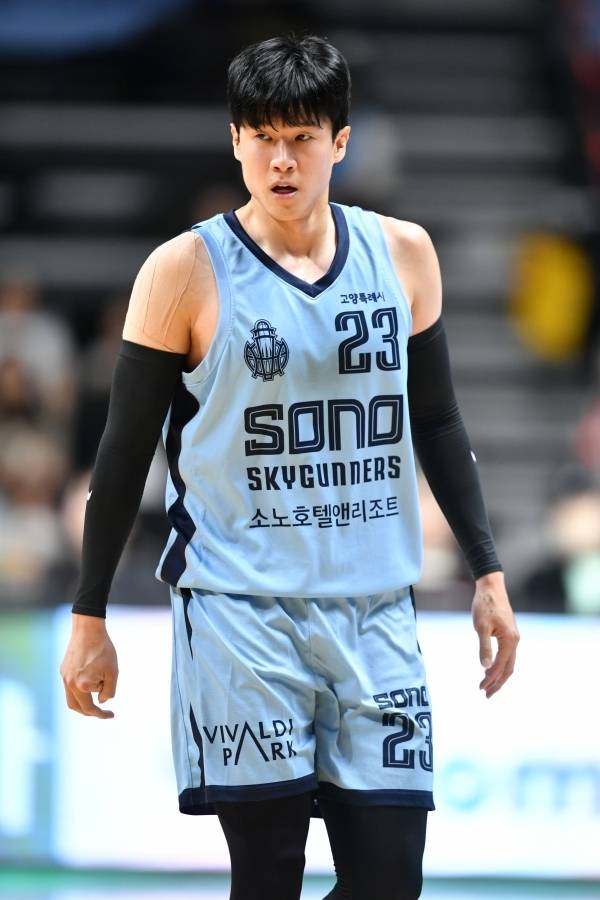 ‘불꽃슈터’ 전성현은 대한민국 농구 슈터 계보를 잇는 적임자다. 사진=KBL 제공