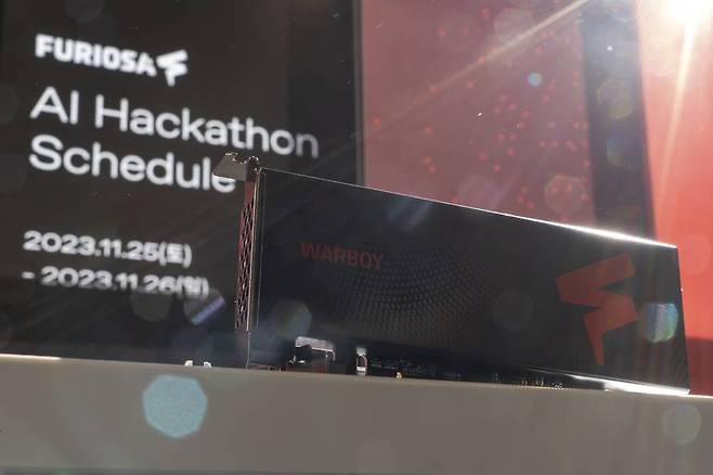 퓨리오사AI의 1세대 반도체 ‘워보이’ / 출처=IT동아