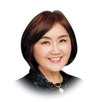 황영미 시네라처문화콘텐츠연구소장, 영화평론가, 前 숙명여대 교수