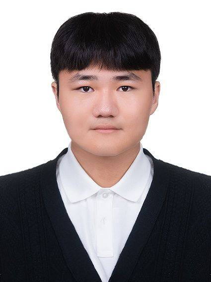 [대구=뉴시스] 2024학년도 대학수학능력시험 표준점수 전국 수석을 차지한 이동건(20)씨. (사진 = 본인 제공) 2023.12.08. photo@newsis.com  *재판매 및 DB 금지