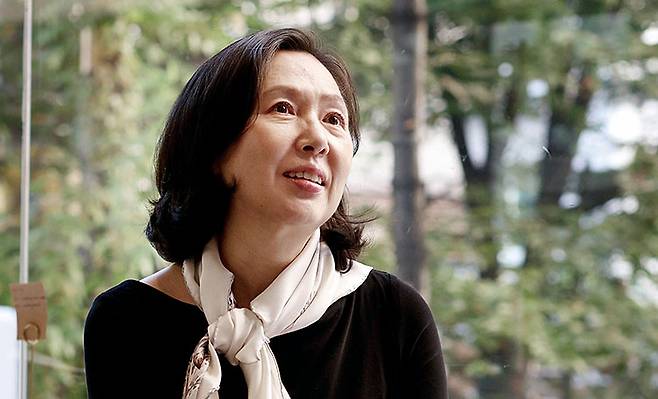 김현아 한림대학교성심병원 류마티스내과 교수서울대 의학 학⋅석⋅박사, 전 서울대학교병원 외래교수, ‘딸이 조용히 무너져 있었다’ 저자 사진 채승우 객원기자