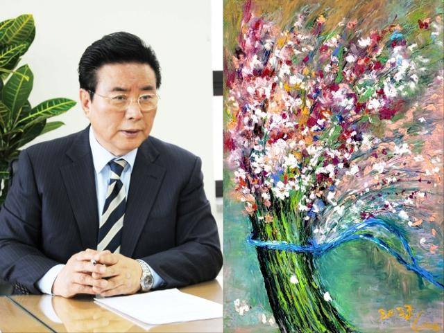 이윤성 전 국회부의장과 그의 작품 '찬란한 사랑'. 이윤성 전 국회부의장 제공