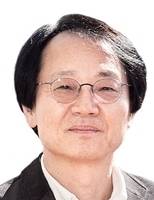 이기태 경희대 명예교수