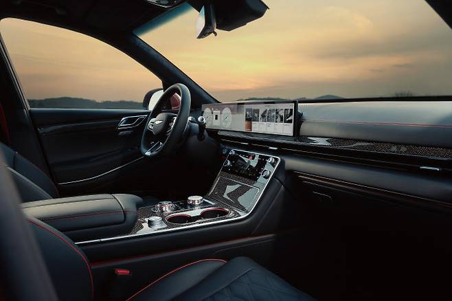 제네시스 GV80 쿠페 1열(운전석·조수석). (사진=제네시스)