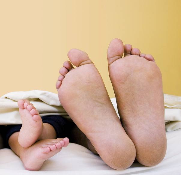 과거보다 평균적인 발의 크기가 커진 데는 비만도 영향을 미쳤다. 미국에서는 30년 전까지만 해도 남성과 여성의 일반적인 신발 사이즈가 각각 26.5㎝와 24.5㎝였지만 지금은 27.5㎝와 25.5㎝로 남녀 모두 1㎝씩 커졌다. [사진= 게티이미지뱅크]