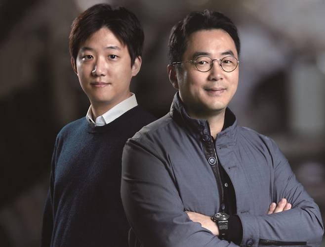 왼쪽부터&nbsp;이승재 인천대 수학과 교수, 이은수 서울대 철학과 교수. 수학동아 제공