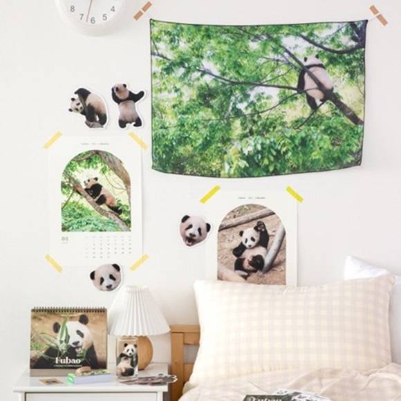 에버랜드는 문구 플랫폼 텐바이텐과 협업해 푸바오 시즌 그리팅 상품을 판매했다. / 텐바이텐 홈페이지