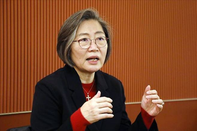 2024년 22대 국회의원 총선을 앞두고 국민의힘 공식 입당 절차를 앞두고 있는 이수정 경기대 범죄심리학과 교수가 12일 오후 서울 광화문의 한 카페에서 데일리안과 인터뷰를 하고 있다. ⓒ데일리안 홍금표 기자