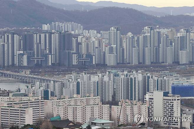 서울 남산에서 본 아파트 모습 [연합뉴스 자료사진]