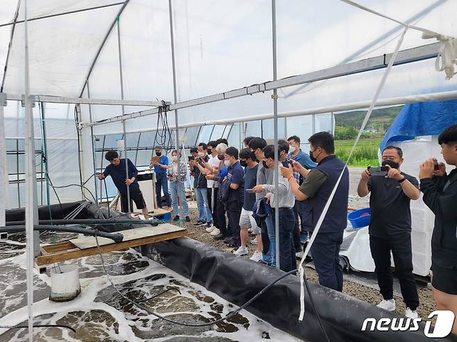 친환경양식 현장 교육(한국어촌어항공단 제공)