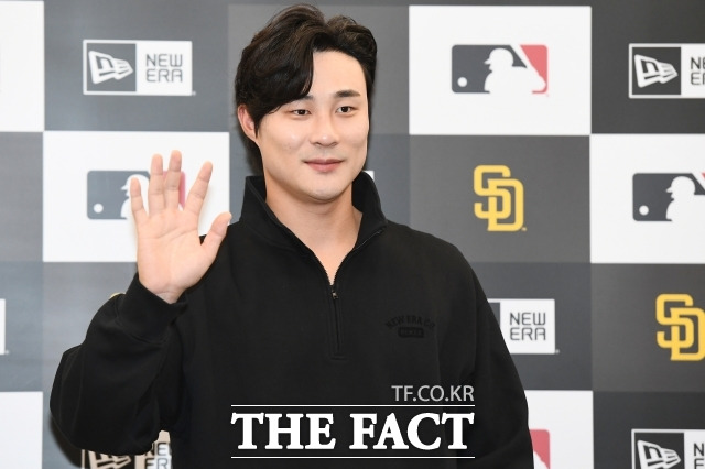 서울 강남경찰서는 미국 프로야구 메이저리그(MLB)에서 뛰고 있는 김하성(28·샌디에이고 파드리스) 씨를 공갈한 혐의 등으로 고소당한 전 야구선수 임혜동(27) 씨를 이번주 중 불러 조사할 예정이라고 18일 밝혔다. /장윤석 기자