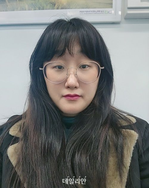 지난 5일과 6일 강원도 양양군에서 열린 ‘제16회 어촌마을 전진대회’에서 우수 어촌체험휴양마을 사무장 ‘최우수상’을 수상한 김현정 사무장. ⓒ한국어촌어항공단