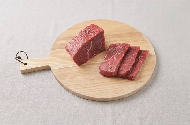 소고기를 세포에서 만들어낼 경우 환경오염을 줄일 수 있다. [사진=국립농업과학원]