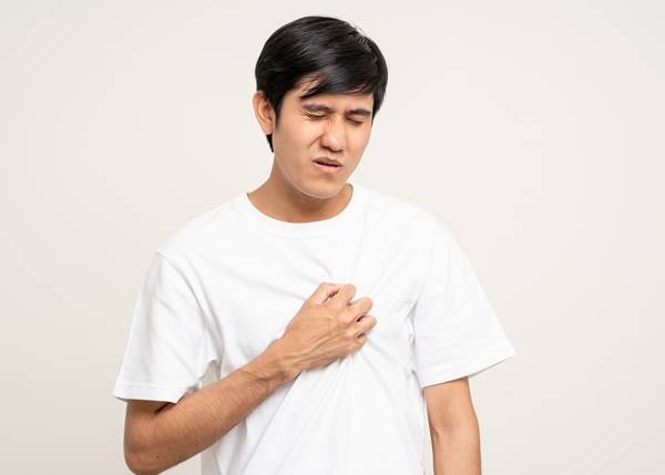 지나치게 트림을 많이 한다면 위식도역류질환, 기능성소화불량증, 위신경증 등이 원인일 수 있다./사진=게티이미지뱅크