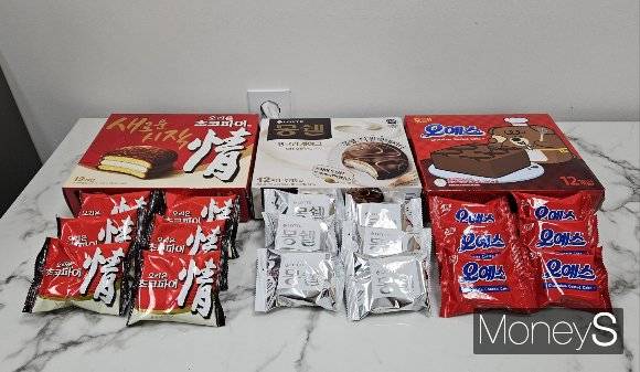 국내 반생초코케이크 시장에서 초코파이(오리온), 오예스(해태제과), 몽쉘(롯데웰푸드)의 입지가 굳건하다. /사진=문희인 기자